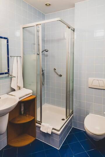 Фото номера Двухместный номер с 2 отдельными кроватями Отель Hotel Wenus г. Казимеж-Дольны 5