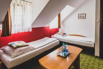 Фото номера Трехместный номер Отель Hotel Wenus г. Казимеж-Дольны 6