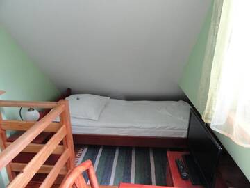 Фото номера Двухместный номер с 2 отдельными кроватями и собственной ванной комнатой за пределами номера Апарт-отели Willa Agnieszka г. Казимеж-Дольны 3